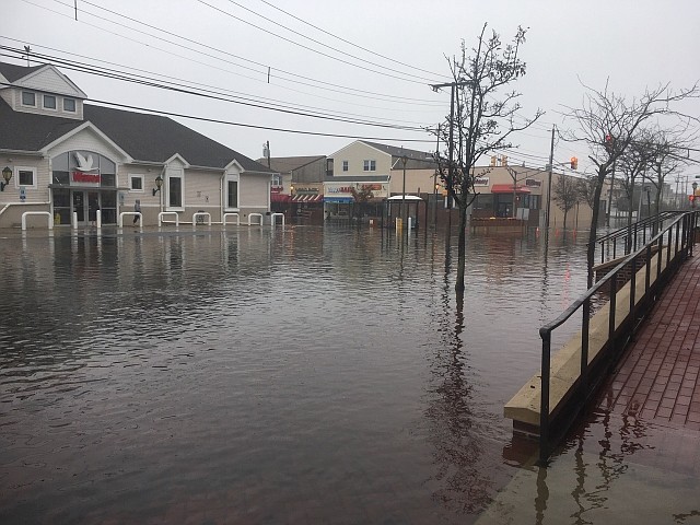 Flooding in 2018 at the Wawa, Washington and Ventnor avenues.