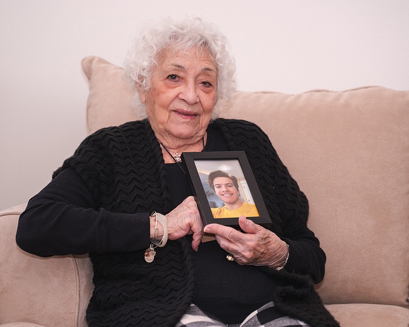 William Knight/SGLS resident Lois Shapiro shows a photo of her buddy David Lillienfeld of Margate.