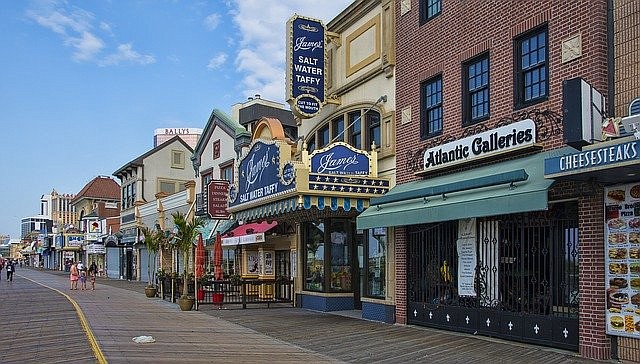 Bruce Emmerling Pixabay/Atlantic City Boardwalk