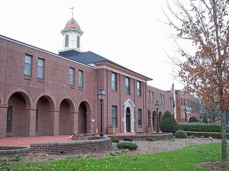 Tim Kiser Wikipedia/Historic Atlantic County Courthouse in Mays Landing.