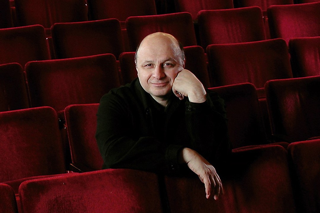 Nicholas Muni Provides Acting Tips for Aspiring Opera Singers DownBeach