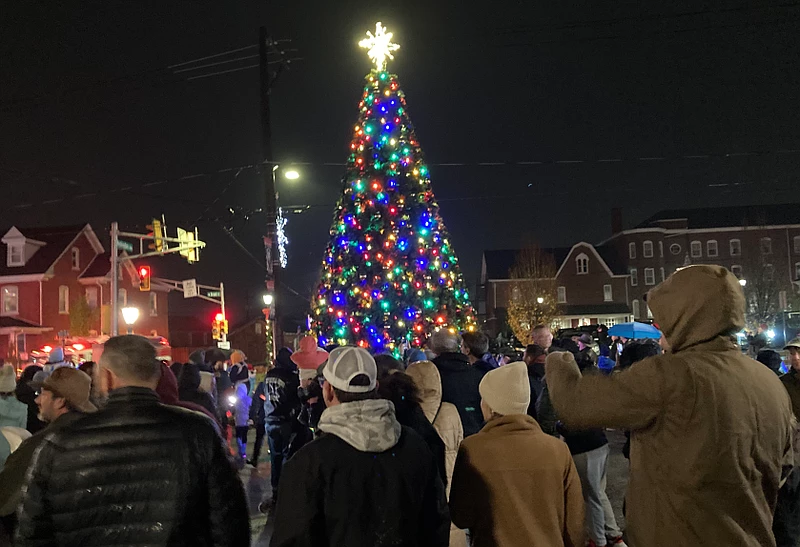 Souderton’s annual tree lighting ceremony was held Friday night in the new Univest courtyard. 