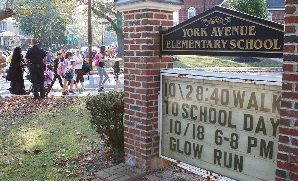 Photos York Ave Elementary Students Participate in International Walk