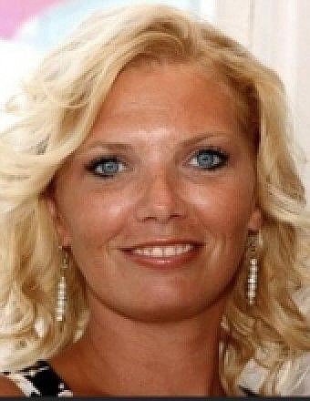 Jennifer Eugenie Kincade, age 48, passed away peacefully Monday, Dec. 5, 2022. 