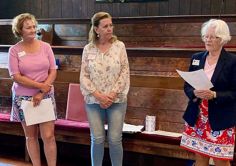 Doreen Hespell Slotter, center, receives the Community Service Award from Towamencin DAR’s Regent Susanne Shaughnessy as First Vice Regent Holly Hayic