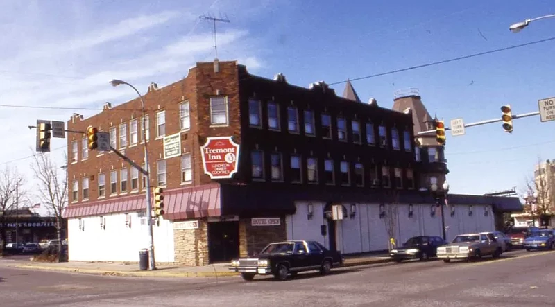 The former Tremont Hotel in Lansdale, as seen from the corner of Main and Broad Streets prior to its demolition in 1997. 