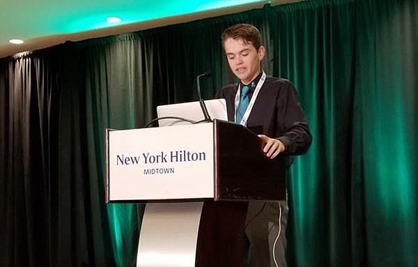 Ryan speaking at the National Ovarian Cancer Coalition’s National Conference in New York City. 