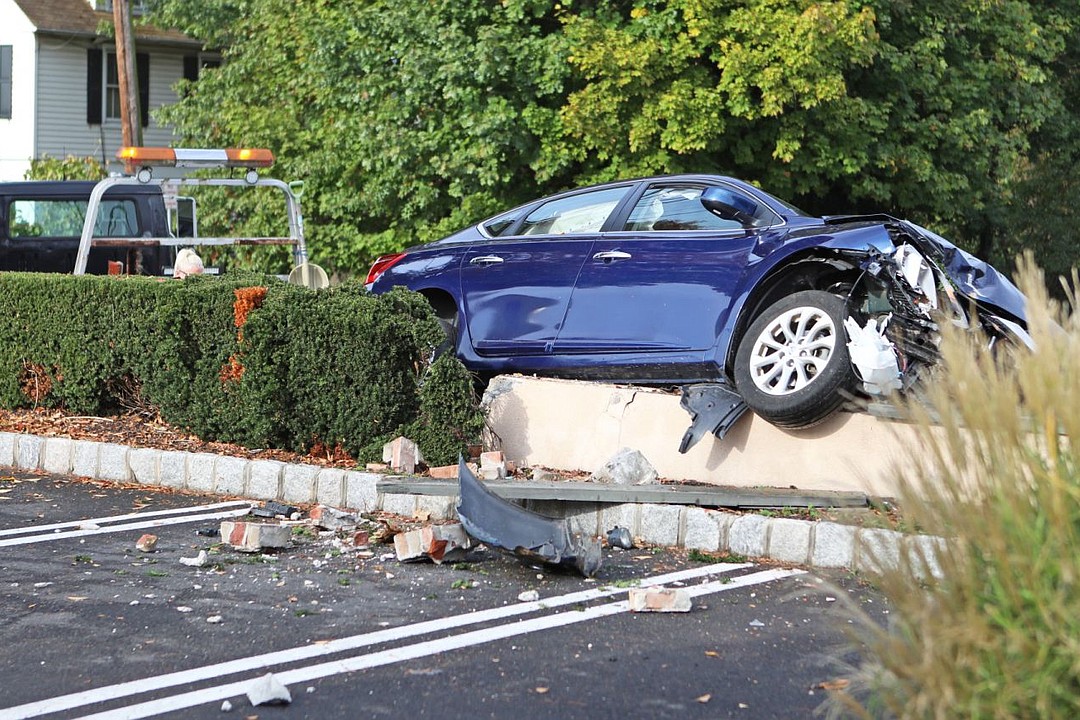 Police Release Details of Monday’s SingleVehicle Crash at the Pavilion
