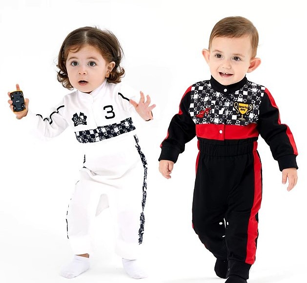 Dressing baby boy as girl online