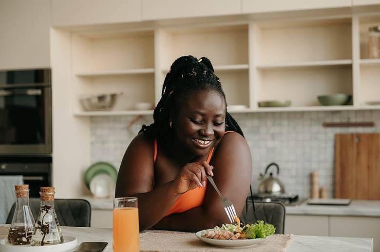 Dr. Sharine Forbes of Los Angeles – You Are What You Eat Together: How Collective Nutrition Efforts Improve Mental Health