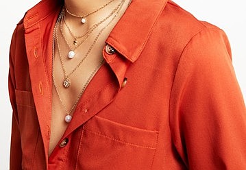 Layering Like a Pro: Mixing Metals, Textures, and Lengths - DownBeach