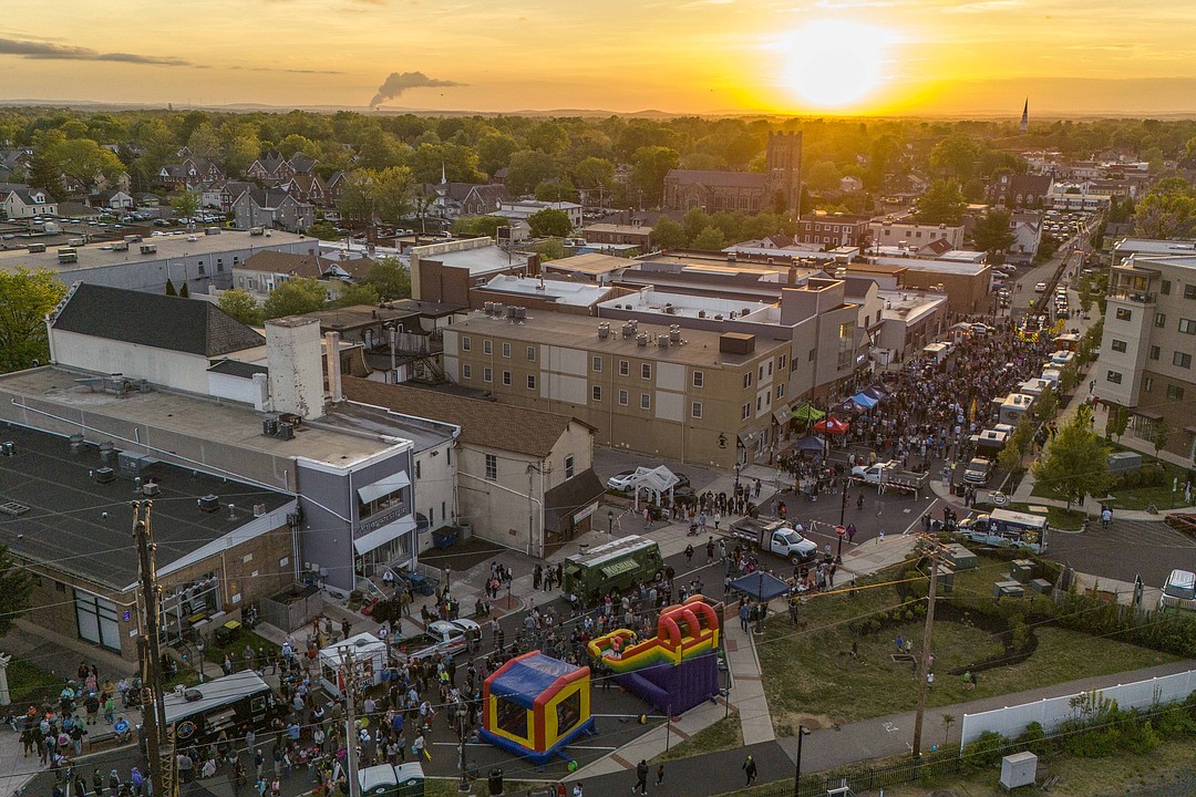 Photos Lansdale 'Geeks Out' for First Friday's comic book theme