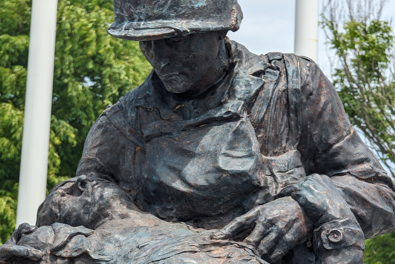 Statue honors Staff Sgt. Bernie Friedenberg, decorated WWII Army medic