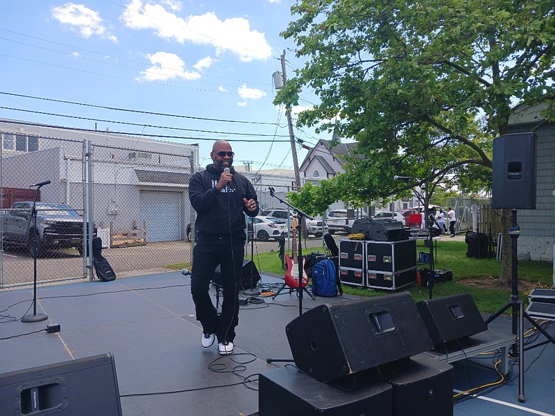 Dr. Curtis Jasper tells attendees about the significance of Juneteenth.