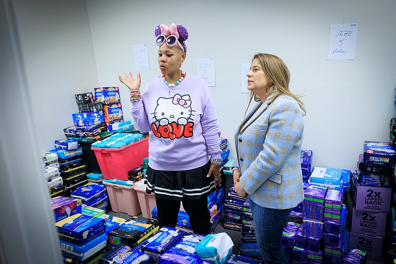 First Lady Lori Shapiro (right) visits the SPOT Period in Philadelphia with its founder Lynette Medley. (Credit: Commonwealth Media Services)