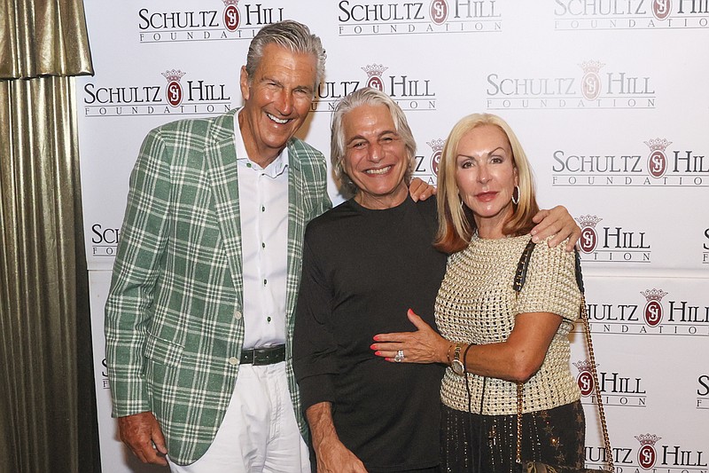 Master of Ceremonies Lloyd Levenson and wife, Liane, visit with Tony Danza following the concert. (Photo by Nick Valinote)