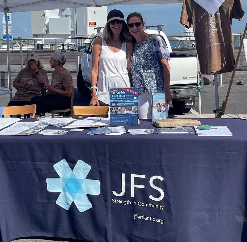 JFS volunteers Beth Shor and Jodi Finkelson-Reece.