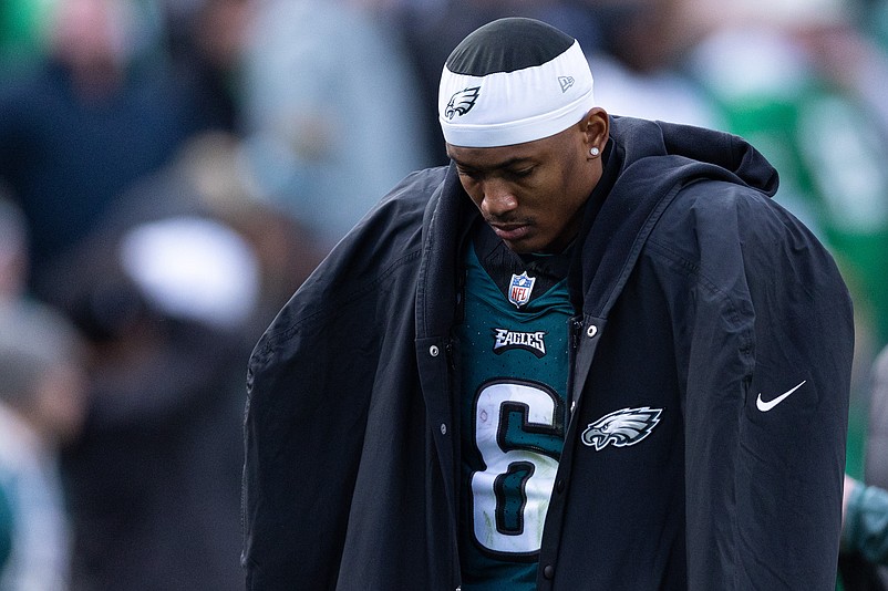 Dec 31, 2023; Philadelphia, Pennsylvania, USA; Philadelphia Eagles wide receiver DeVonta Smith (6) limps off the field after being injured during the fourth quarter against the Arizona Cardinals at Lincoln Financial Field. Mandatory Credit: Bill Streicher-USA TODAY Sports