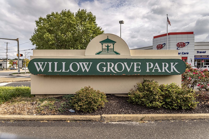 Willow Grove Park Mall