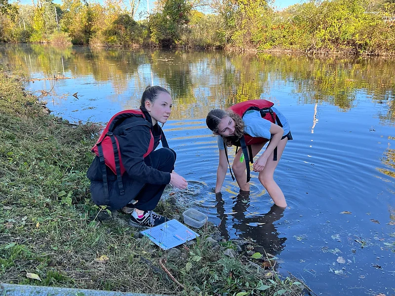 Students conduct water testing on a kayaking trip along a segment of the Schuylkill River in Philadelphia. (Photo courtesy of Upper Dublin School District)