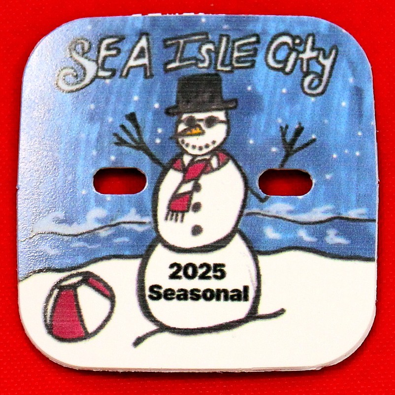 The holiday beach tags feature a snowman design.