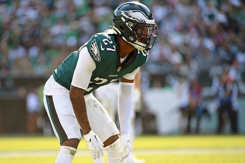 Oct 13, 2024; Philadelphia, Pennsylvania, USA; Philadelphia Eagles cornerback Quinyon Mitchell (27) against the Cleveland Browns at Lincoln Financial Field. Mandatory Credit: Eric Hartline-Imagn Images