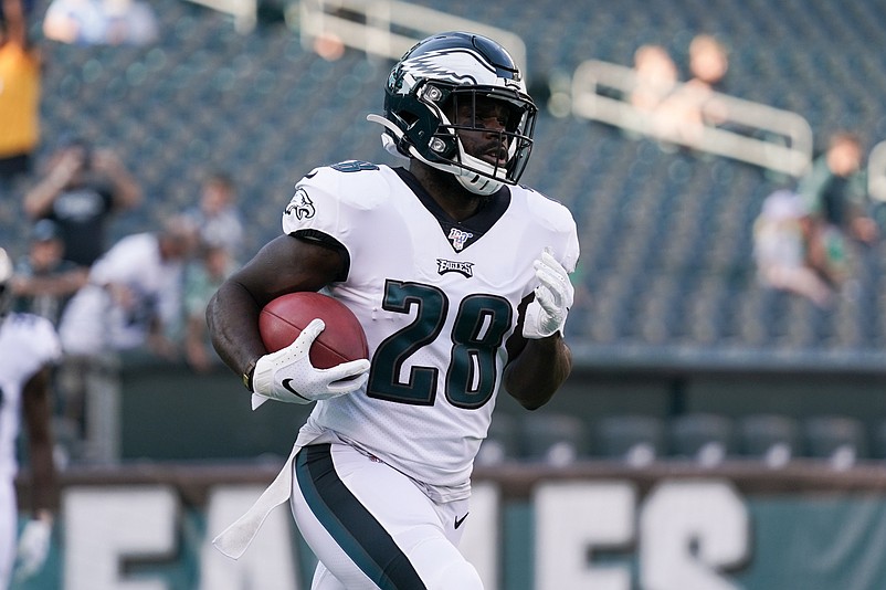 Aug 8, 2019; Philadelphia, PA, USA; Philadelphia Eagles running back Wendell Smallwood (28) warms up before a game against the Tennessee Titans at Lincoln Financial Field. Mandatory Credit: Bill Streicher-USA TODAY Sports