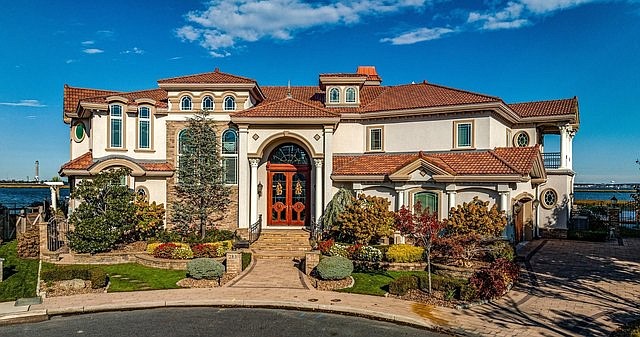 This $11.5 million bayfront home in Ocean City, NJ, features over 200 feet of open bay views, luxurious finishes, and plenty of space to entertain. With six bedrooms, custom details, and stunning sunset views, it’s the ultimate waterfront retreat.