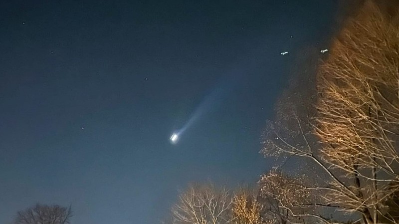 Suspected drones streak across the nighttime sky in New Jersey. (Courtesy of CNBC)