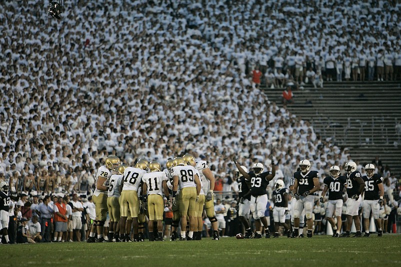 Sept 8, 2007; University Park, PA, USA; The Notre Dame Fighting Irish football team huddles before a play against the Penn State Nittany Lions in the second quarter at Beaver Stadium.  Penn State defeated Notre Dame 31-10.  Mandatory Credit: James Lang-USA TODAY Sports Copyright © James Lang