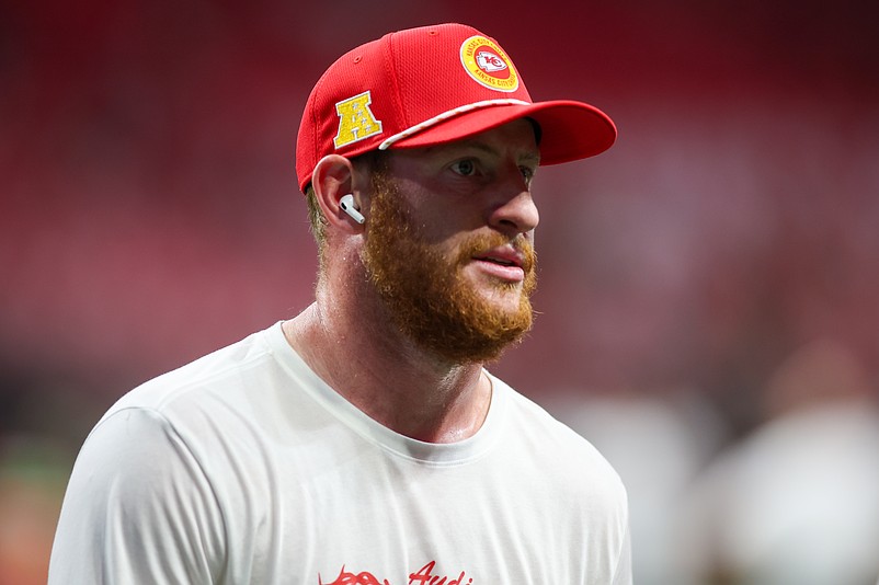 Sep 22, 2024; Atlanta, Georgia, USA; Kansas City Chiefs quarterback Carson Wentz (11) prepares for a game against the Atlanta Falcons at Mercedes-Benz Stadium. Mandatory Credit: Brett Davis-Imagn Images