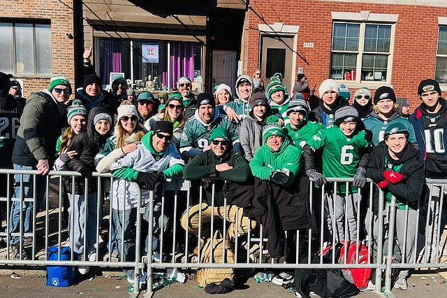 Fans gather for the Eagles parade (credit: Cheryl Dutton)