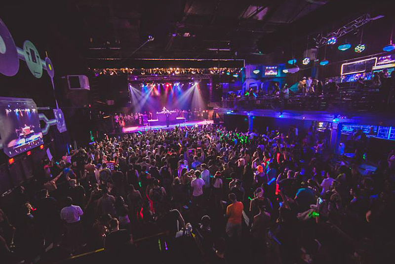 A concert at Franklin Music Hall (Credit: Visit Philadelphia)