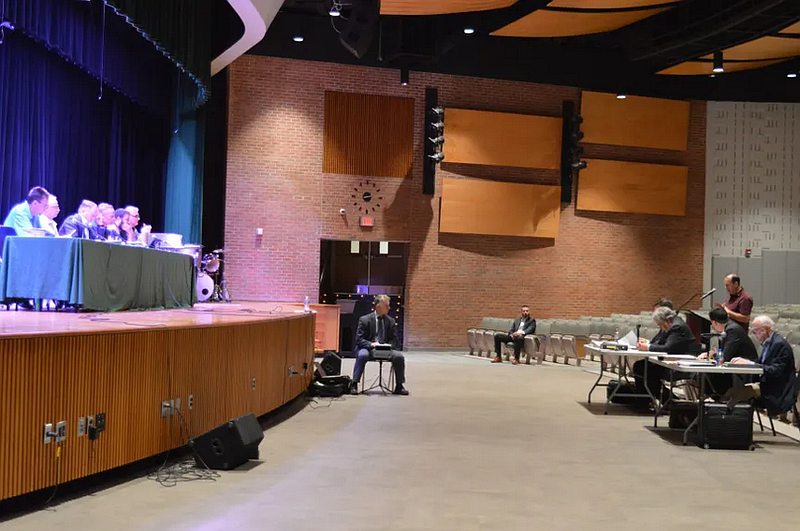 A Lower Providence Township resident addresses Zoning Hearing Board members during an April 29, 2025 hearing at Arcola Intermediate School in Eagleville.