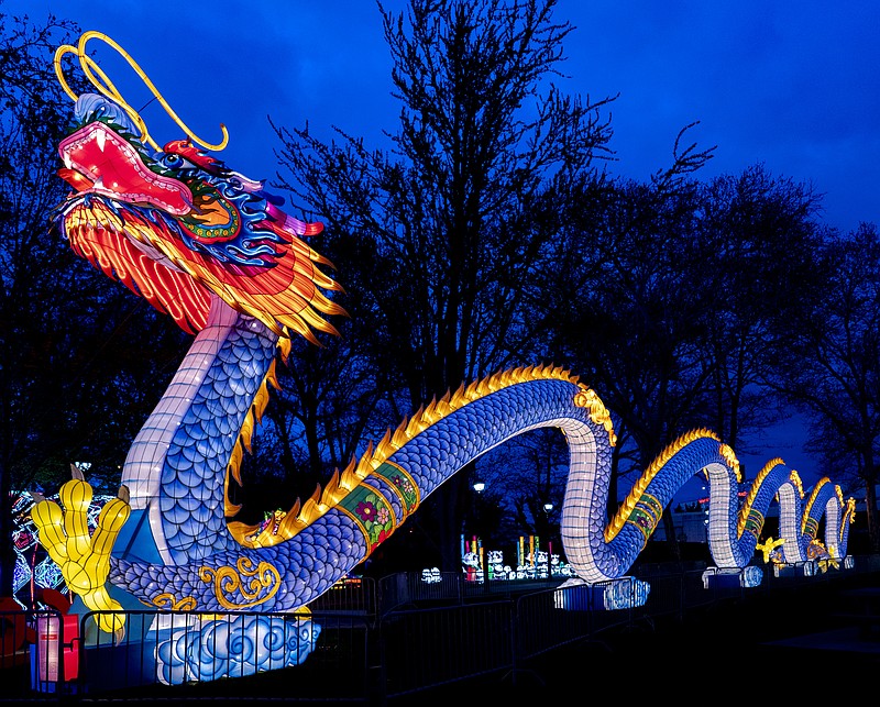 A 200-foot-long dragon displayed at the Festival. (Credit: Philadelphia Chinese Lantern Festival)