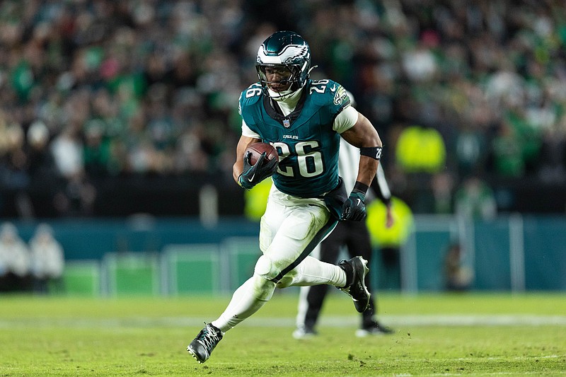 Nov 14, 2024; Philadelphia, Pennsylvania, USA; Philadelphia Eagles running back Saquon Barkley (26) in action against the Washington Commanders at Lincoln Financial Field. Mandatory Credit: Bill Streicher-Imagn Images
