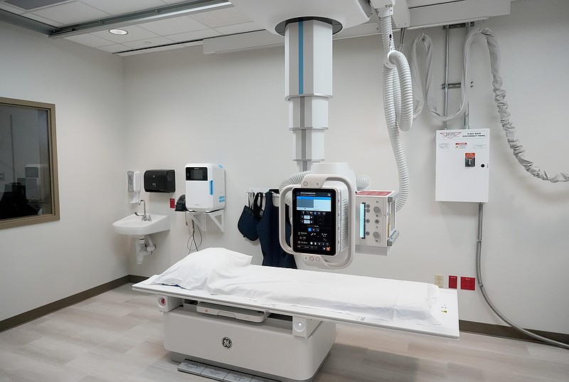 Radiology room where x-rays can be taken. Credit: © Thomas Bender/Sarasota Herald-Tribune / USA TODAY NETWORK via Imagn Images
