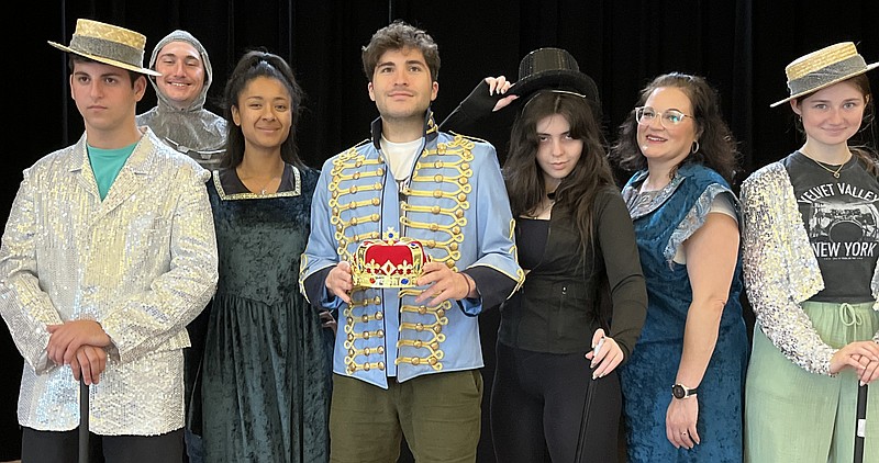 Fool Moon Theater to present 'Pippin' in Margate
