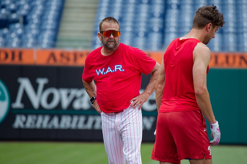 July 1, 2025; Philadelphia, Pennsylvania, USA; Philadelphia Phillies hitting coach Kevin Long talks with shortstop Trea Turner during batting practice at Citizens Bank Park. (Credit: Grace Del Pizzo/On Pattison)