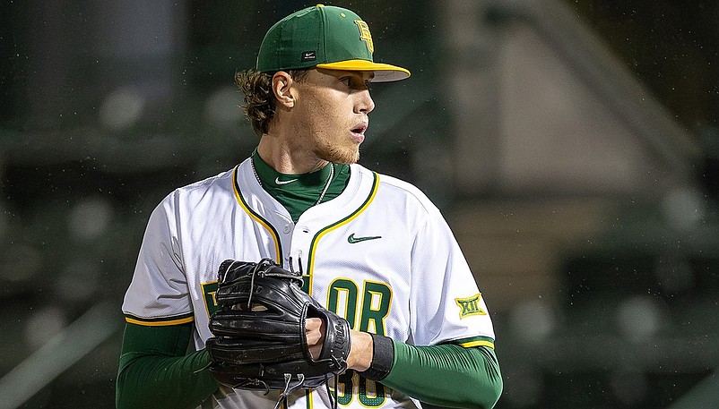 Gabe Craig prepares to throw a pitch. (Credit: Baylor Athletics)