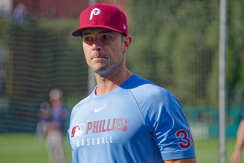 Aug 28, 2025; Philadelphia, Pennsylvania, USA; Philadelphia Phillies relief pitcher David Robertson walks in from the bullpen at Citizens Bank Park. (Grace Del Pizzo/On Pattison)