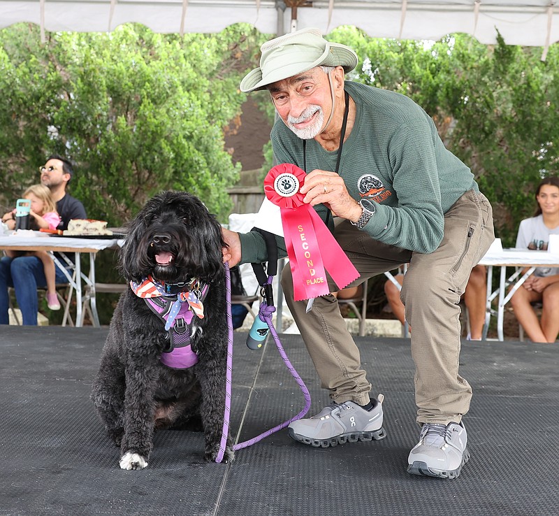 MARGATE_CITY_NJ_Sept _29: The 27th Annual Steve & Cookies Dog Show held on Margate Fall Fun Fest weekend at Steve & Cookies Restaurant to kick-off the autumn season in Margate City, NJ on & Sunday, Sept 29, 2024 Photo: Tom Briglia /PhotoGraphics