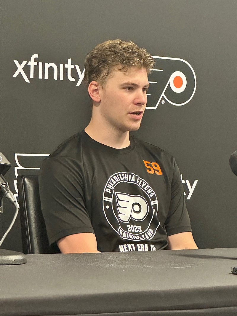 Flyers defensive prospect Oliver Bonk meets with the media aft er the first day of 2025 Rookie Camp. (Credit: Anthony SanFilippo)