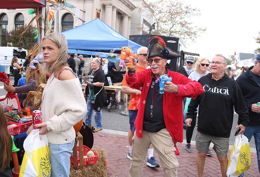 Fall_Block_Party_pirate_r850x5