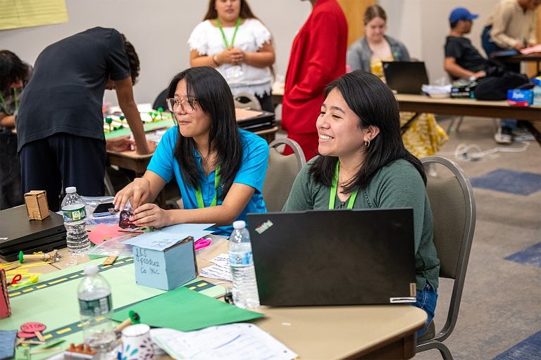 ACE/Students attend Atlantic City Electric Stem Camp