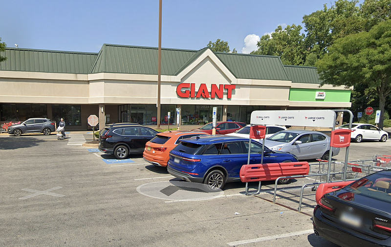 GIANT food stores asked its customers what they think about some holiday traditional dishes. (Image courtesy of Google StreetView)