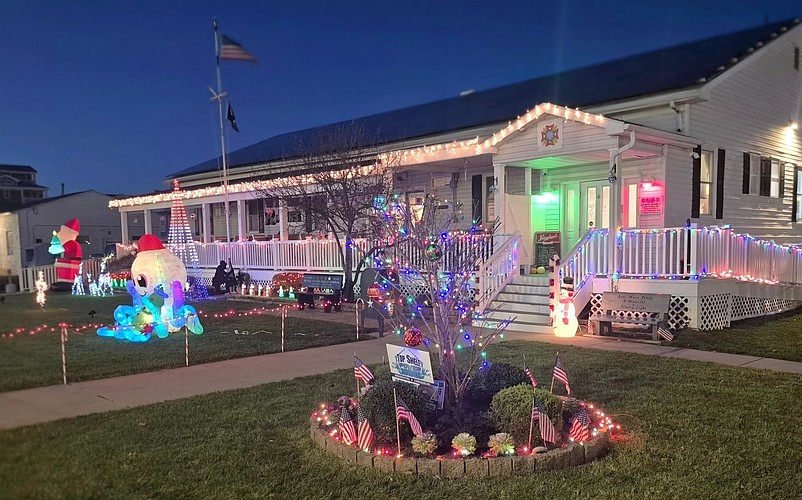 VFW Post 1963 wins the "People's Choice" award. (Photos courtesy of Sea Isle City)
