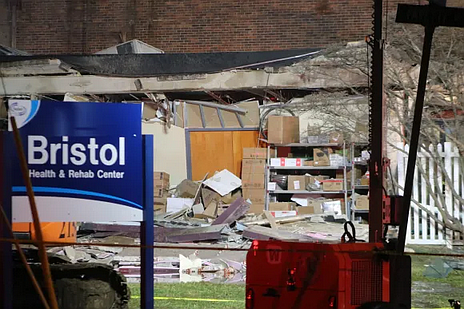 Part of the damaged building on Tuesday night. (Credit: Tom Sofield/LevittownNow.com)