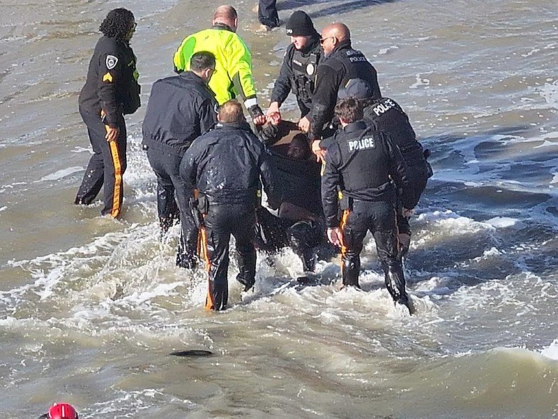 Atlantic City police get the man in custody. (Photo by Atlantic City Police Department Drone Pilot Sgt. Chris Miller)