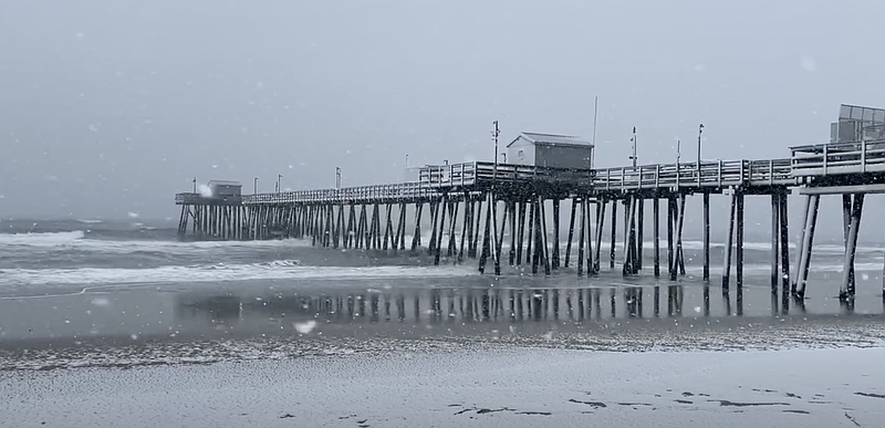 STEVE JASIECKI/Winter Storm Humberto